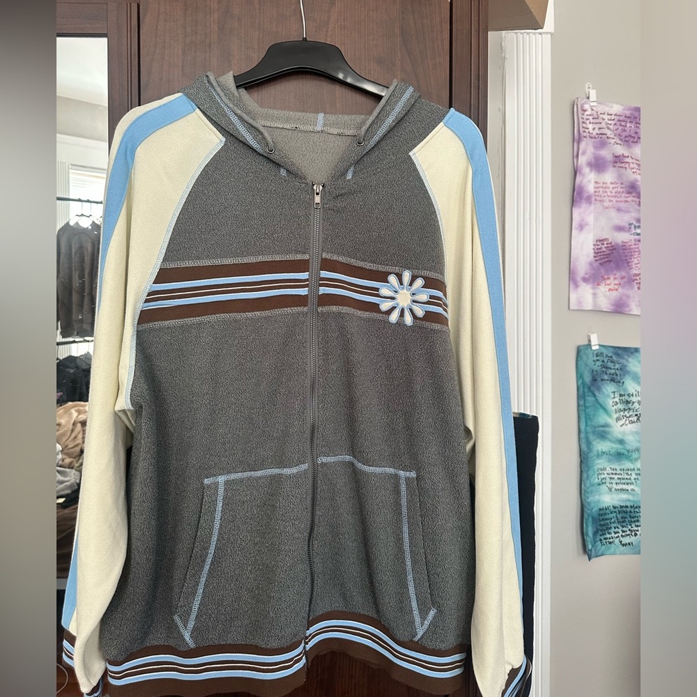 Delia’s Days Move Fast Oversized Hoodie size Medium